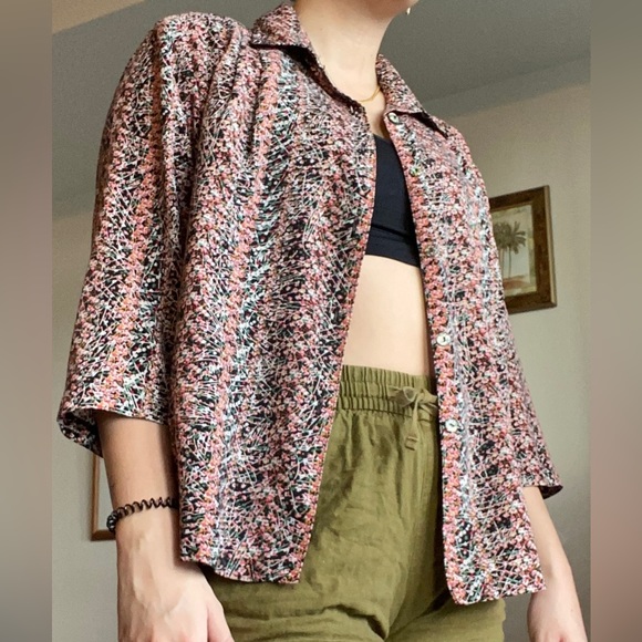 🦋 2/$20 Vintage floral button down - Picture 2 of 9